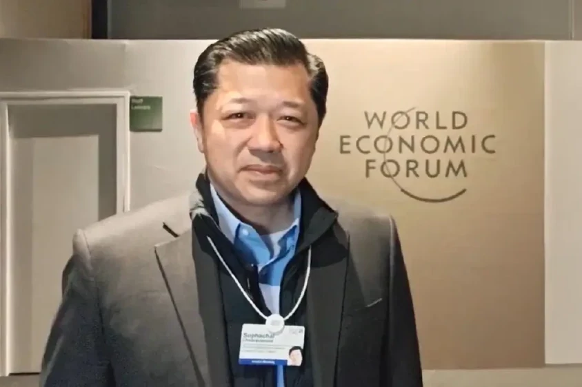 'Suphachai' Takes the Stage at WEF 2025 to Showcase AI and Clean Energy Plan for the Future Economy